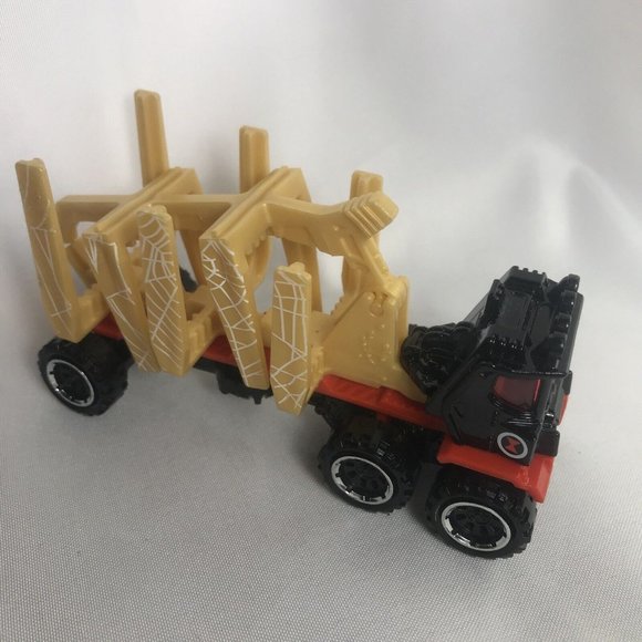 FIEND STINGER Semi Matchbox Toy By Mattel 2013 Metal Cab & Opening Claw Back - Picture 2 of 11